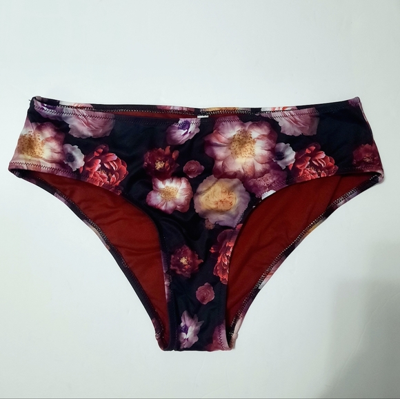 2pc LaVie en Rose Aqua Swim suite - Picture 10 of 15